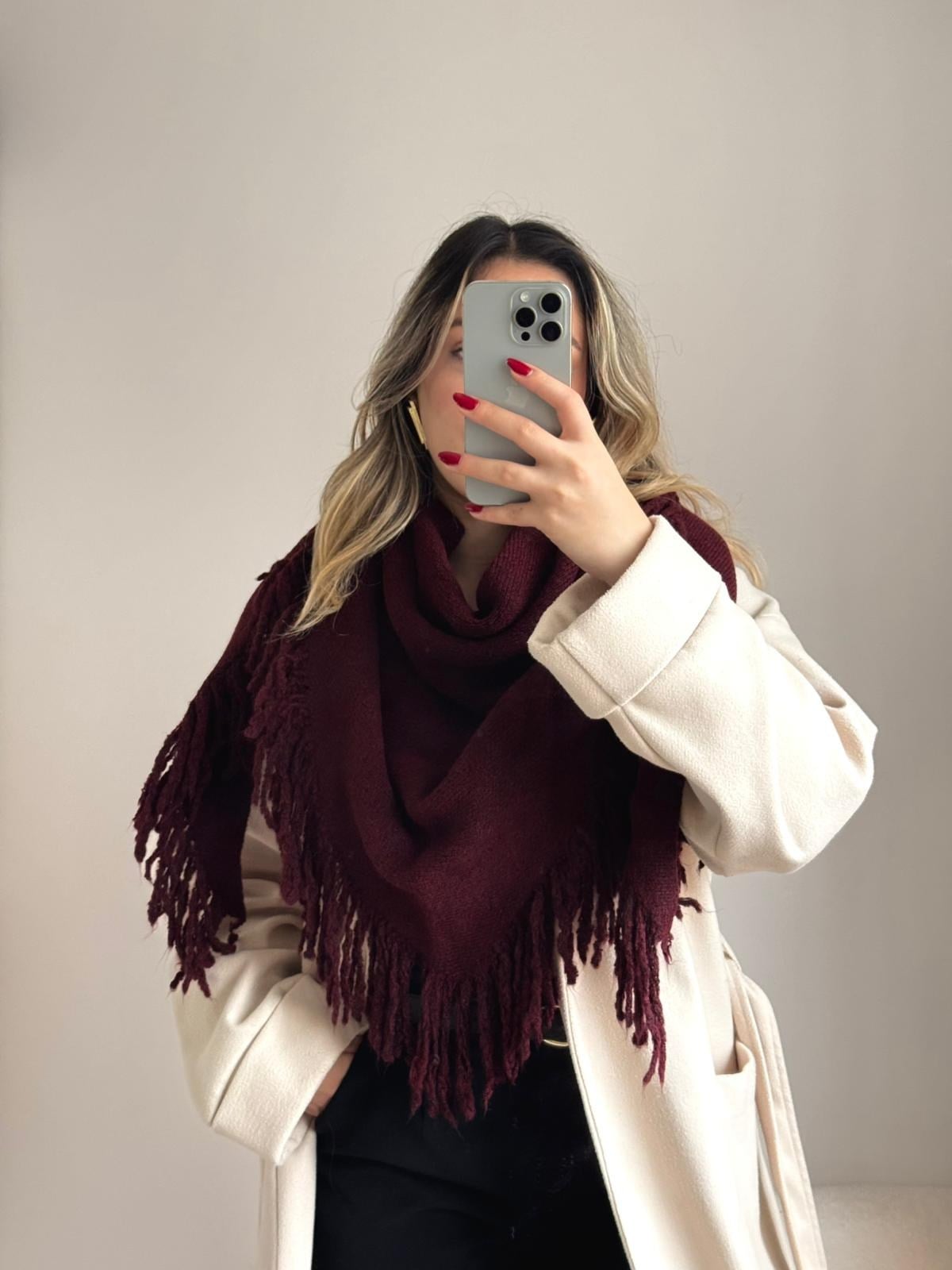 Üçgen Püsküllü Triko Şal Bordo
