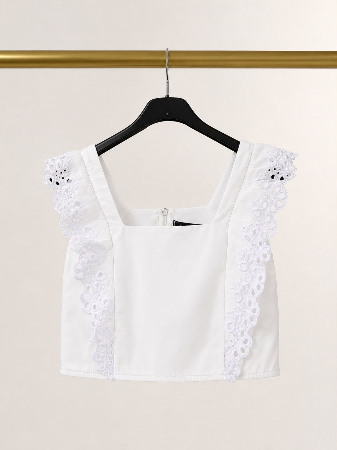 Trendyol Beyaz Fisto Dantel Detaylı Crop Bluz 