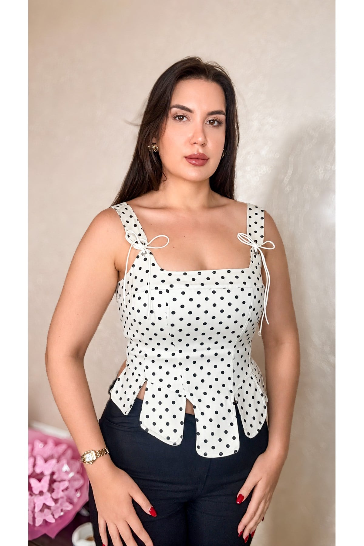 İP DETAYLI PUANTİYELİ KORSE BLUZ EKRU