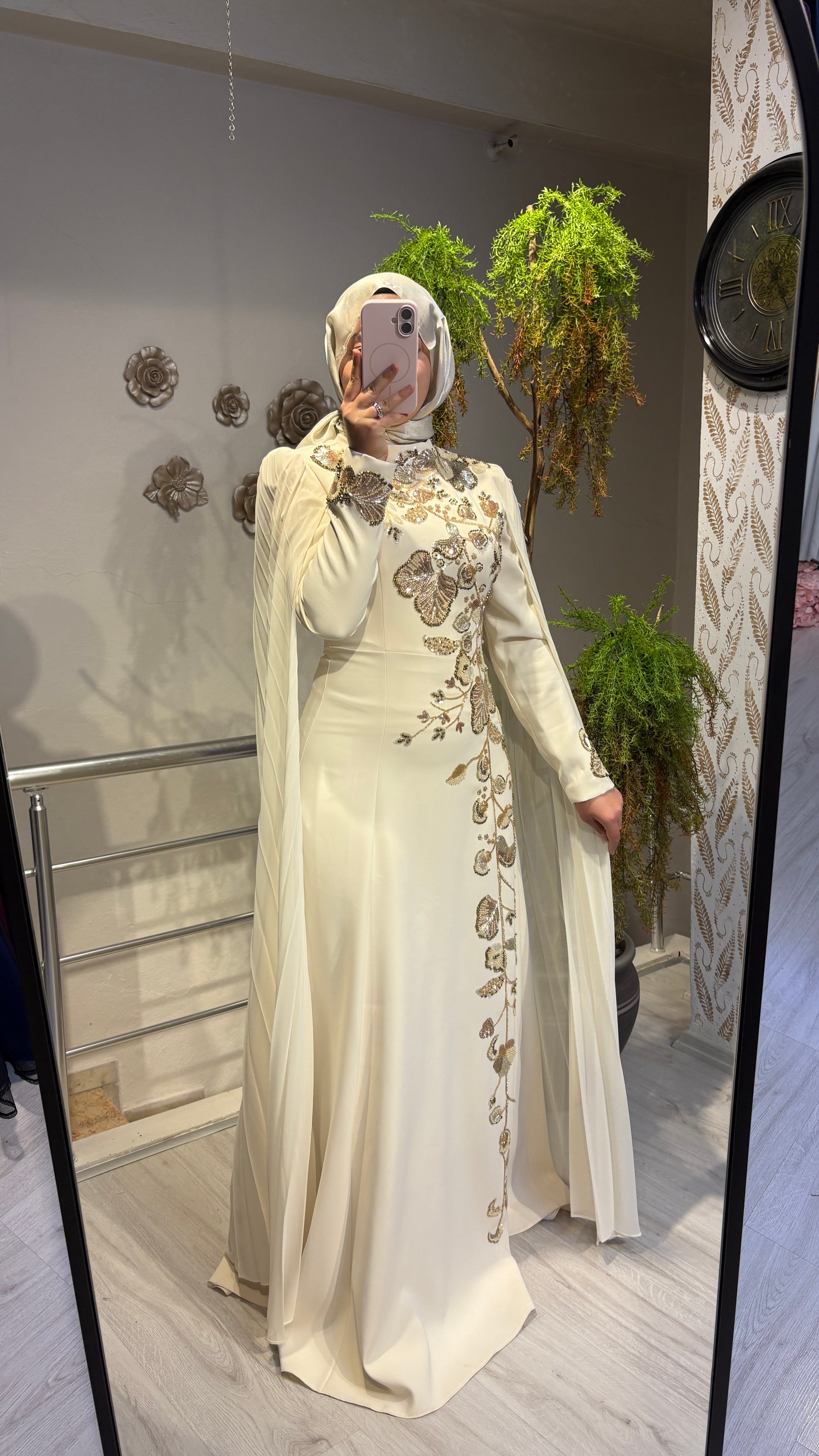 PİLELİ PELERİNLİ ABİYE KREM