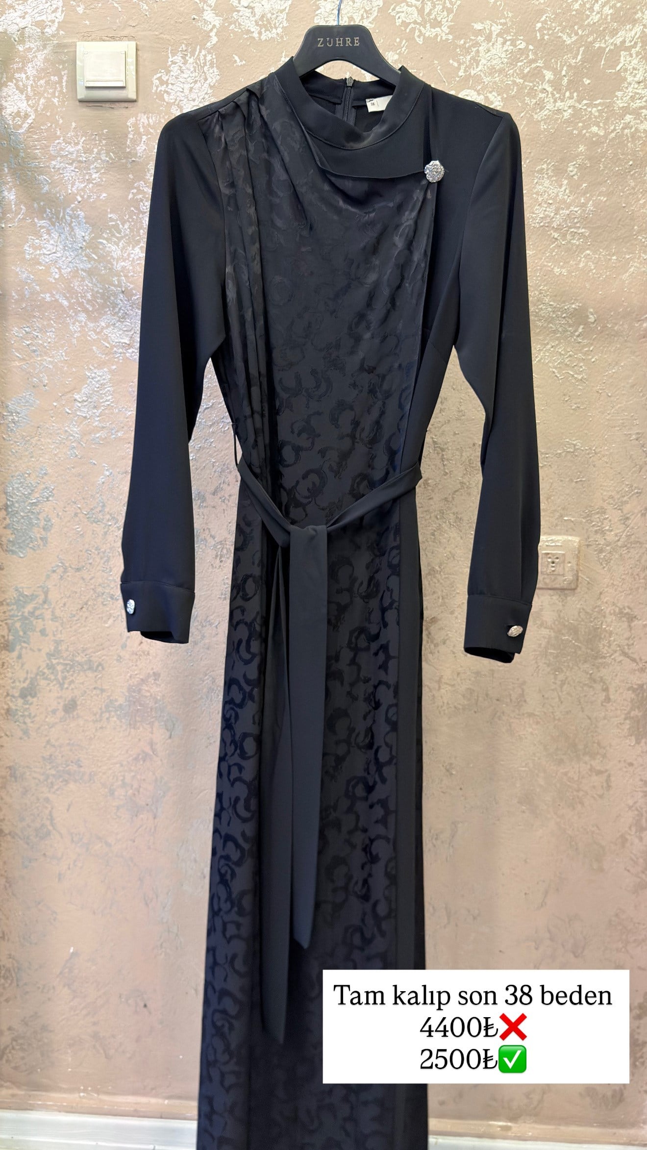 SEÇİL STORE ÖNÜ SATEN DETAYLI ELBİSE