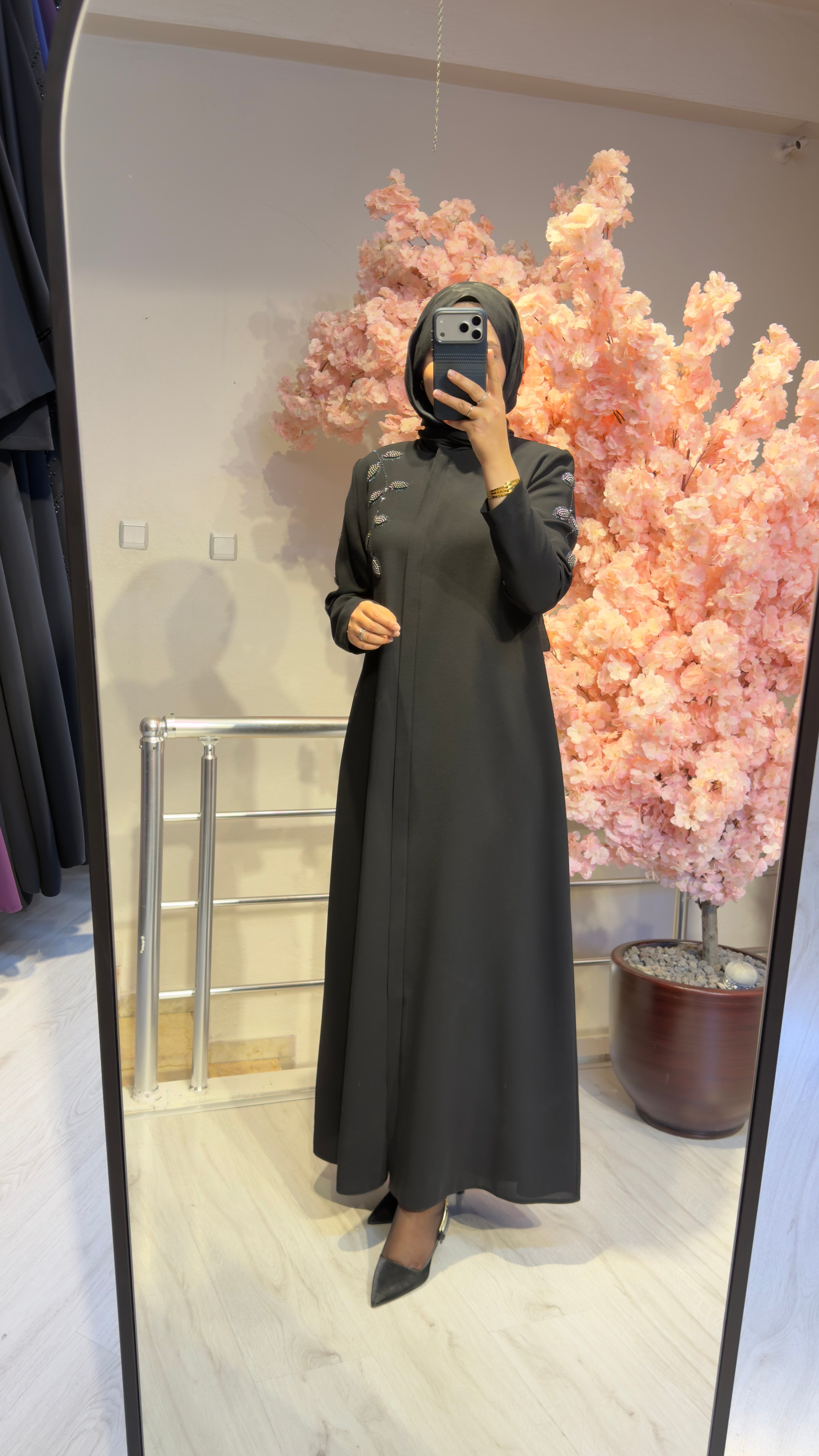 VATQA FERACE SİYAH
