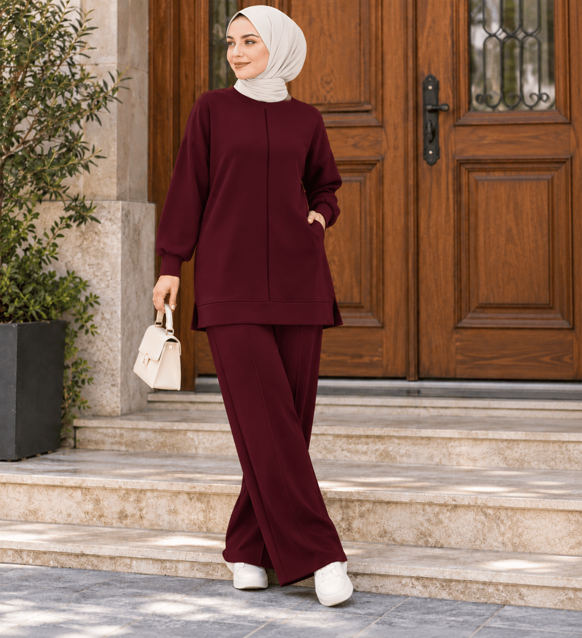 Minimal Tasarımlı Bordo Pantolonlu İkili Takım