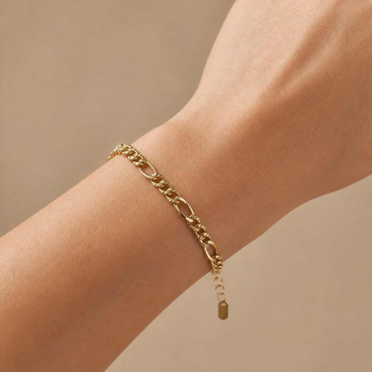Fashion Gold Renk Oval Halka ve Örgü Zincir Detaylı Ayarlanabilir Bileklik