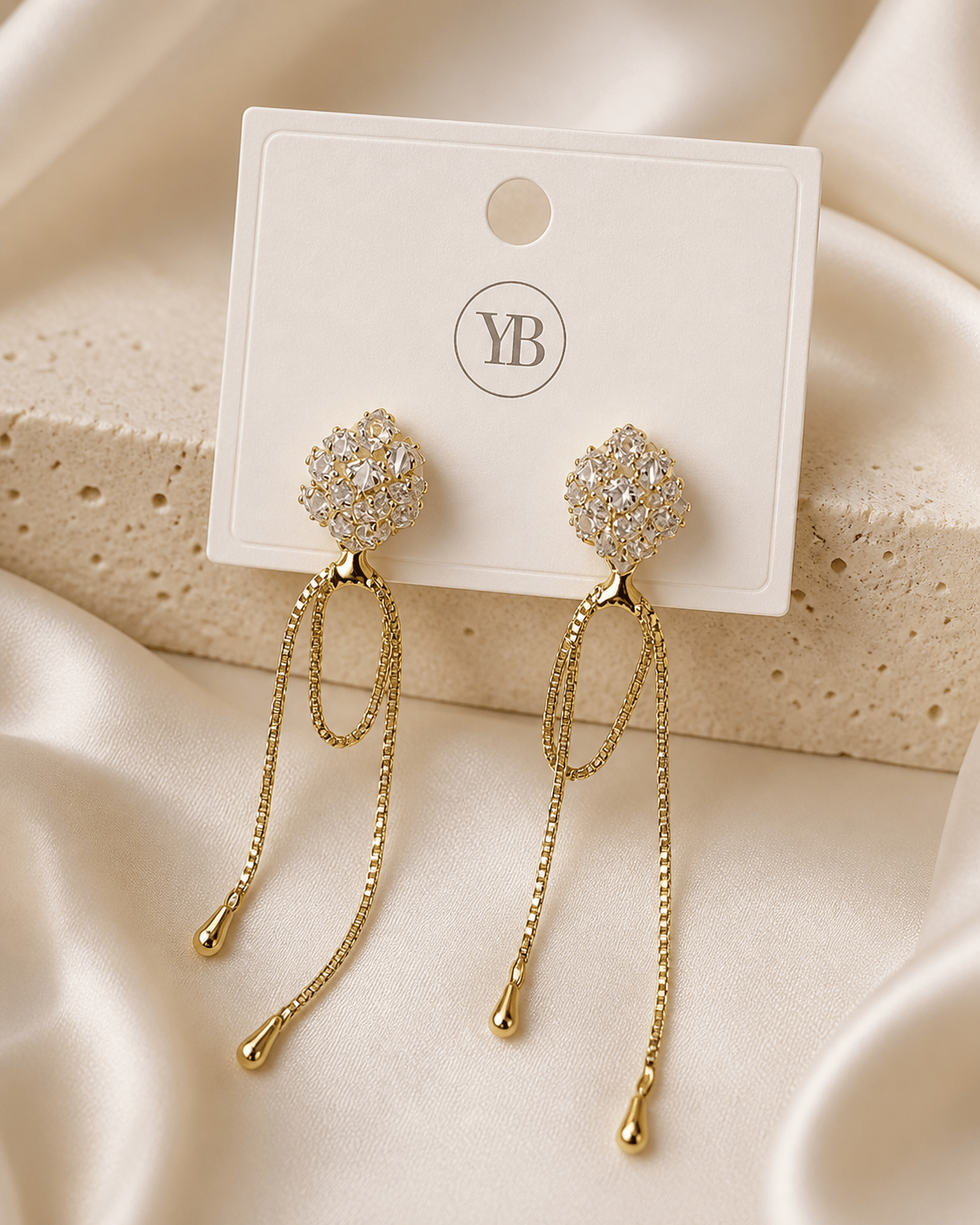 Luxury Çelik Taşlı Uzun Zincir Sallantılı Küpe – Altın Renk