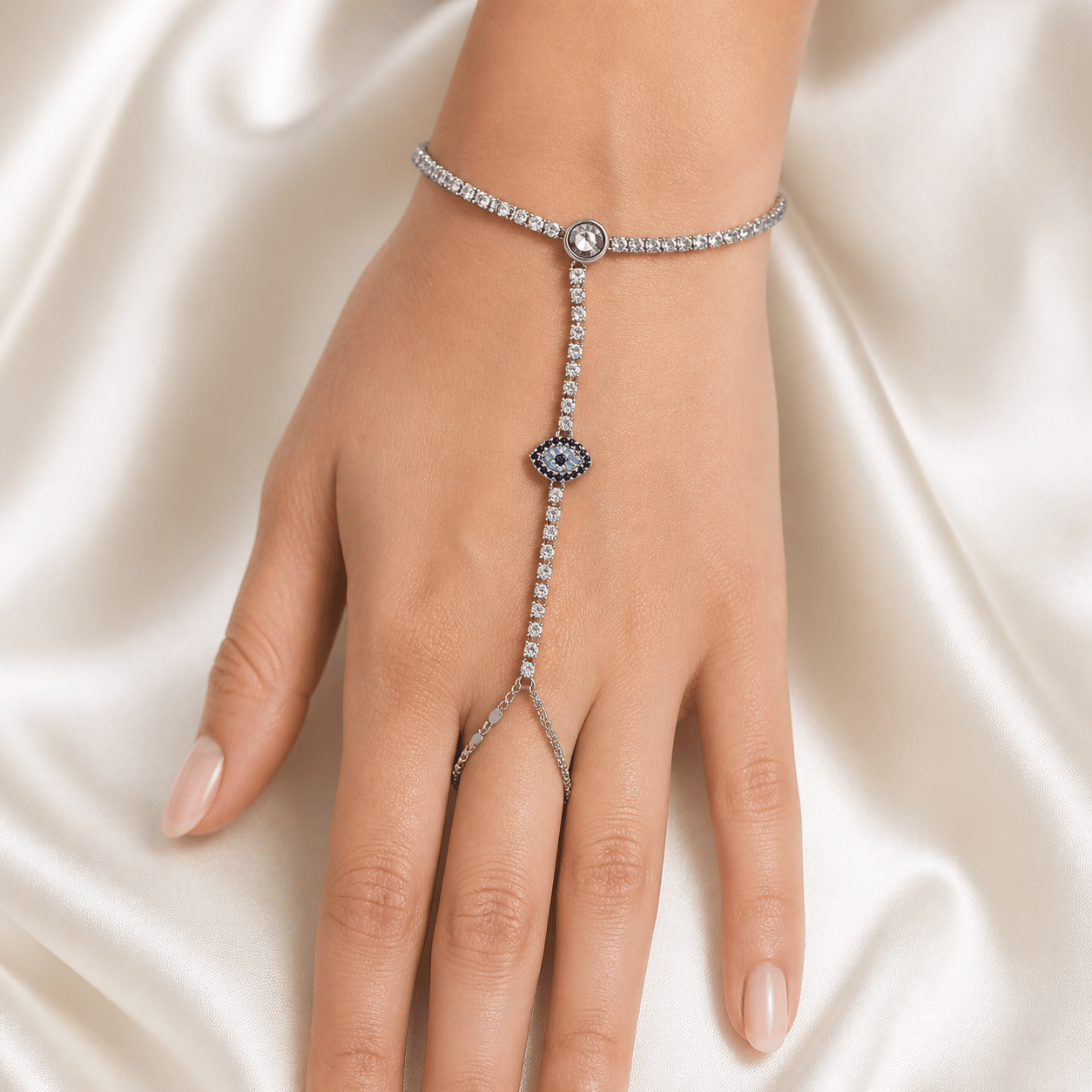 LUXURY Mavi Göz Figürlü Berrak Taşlı Gümüş Renk Şahmeran