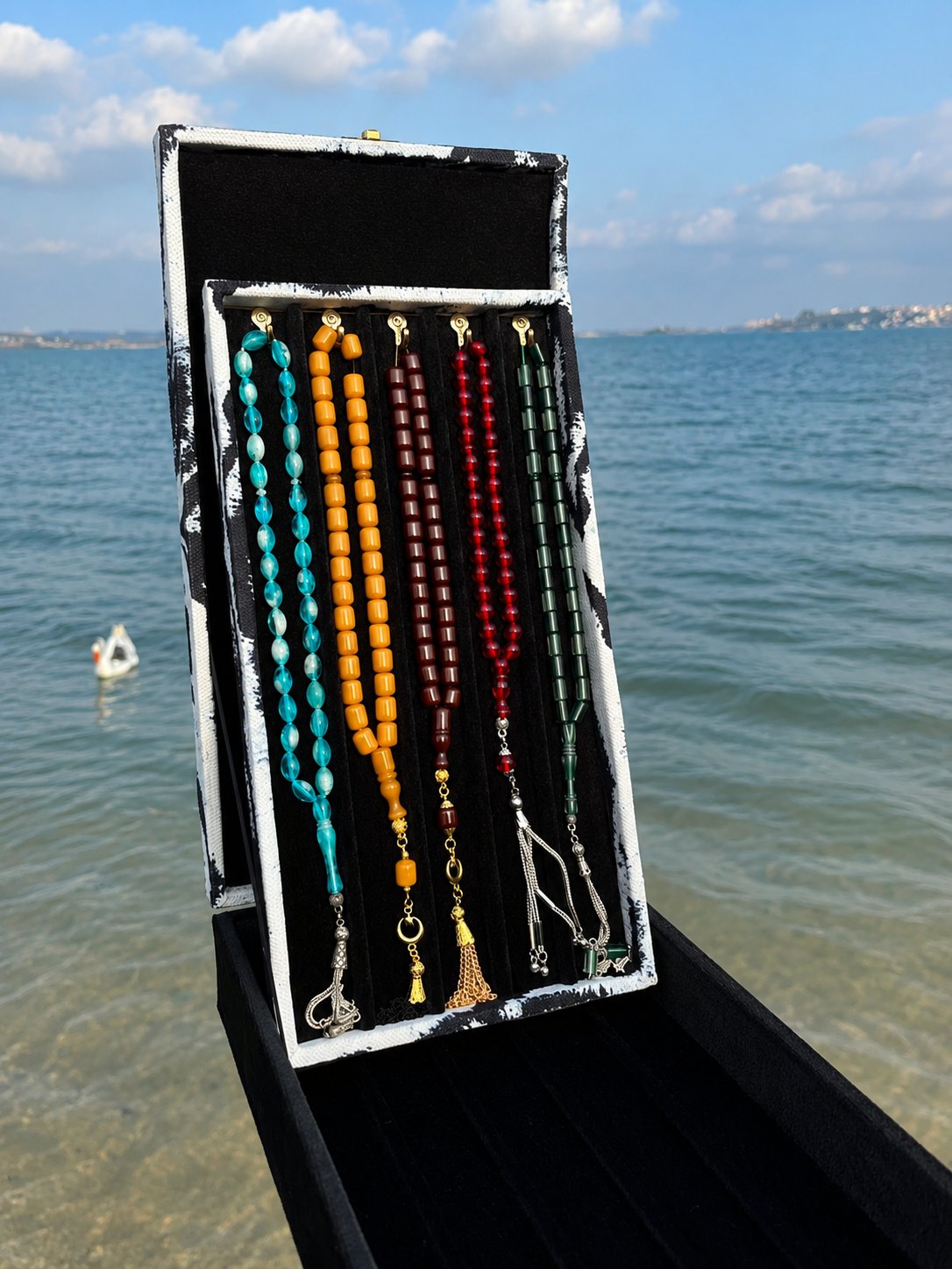10'Lu Kadife Tesbih Kutu +5 Adet Kehribar Tesbih