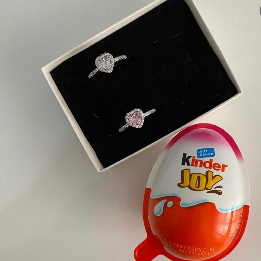 İçerisinde Pandora Yüzük Çıkan Kinder Joy