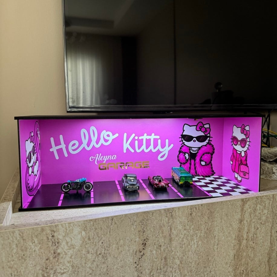 İsime Özel Hello Kitty Garage