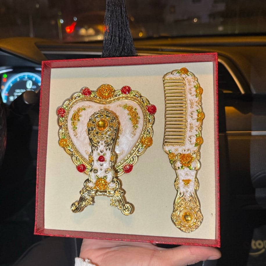 Kalpli Ayna Tarak Seti (Gold)
