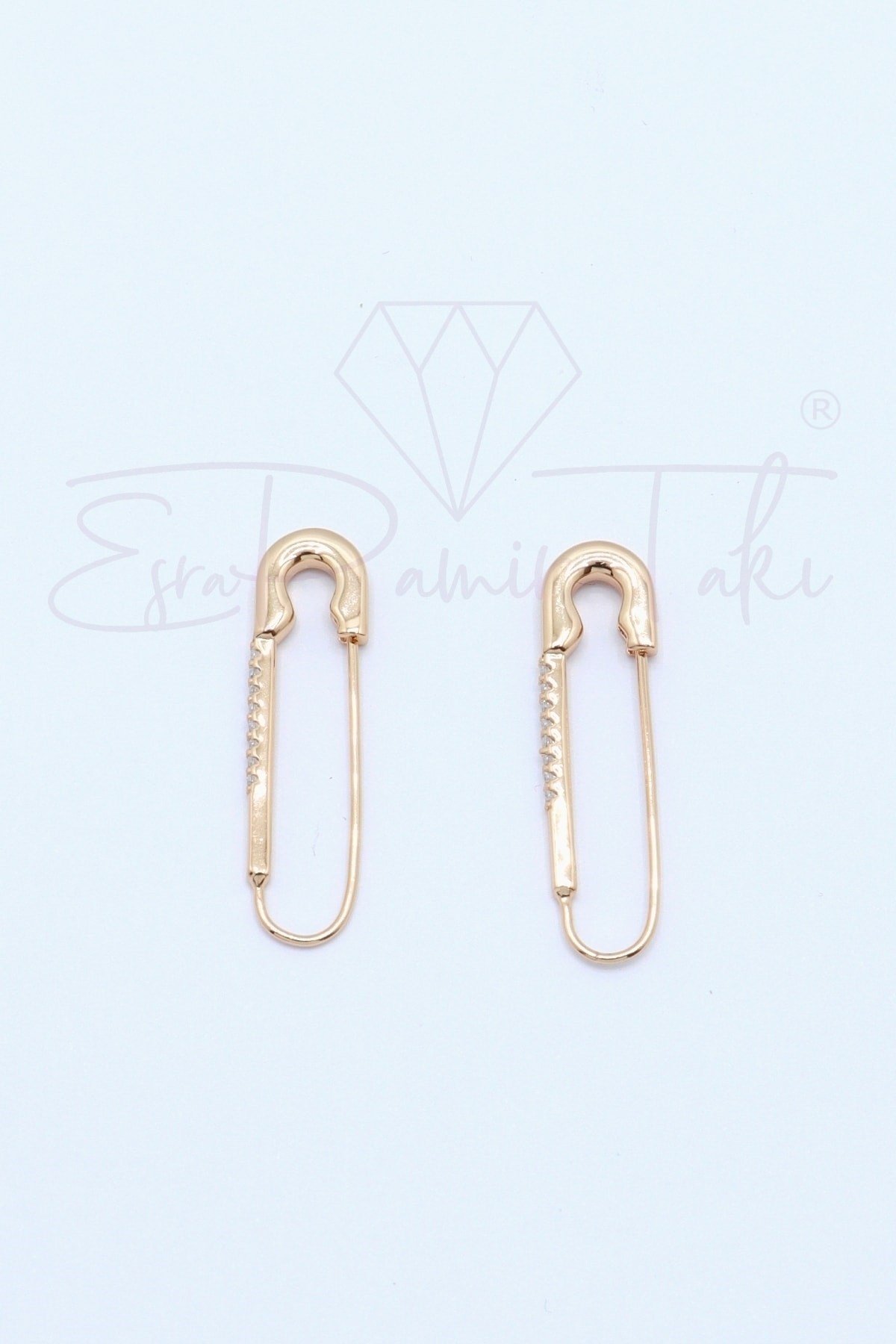 Zirkon Taşlı Rose Gold Renk Çengelli İğne Küpe