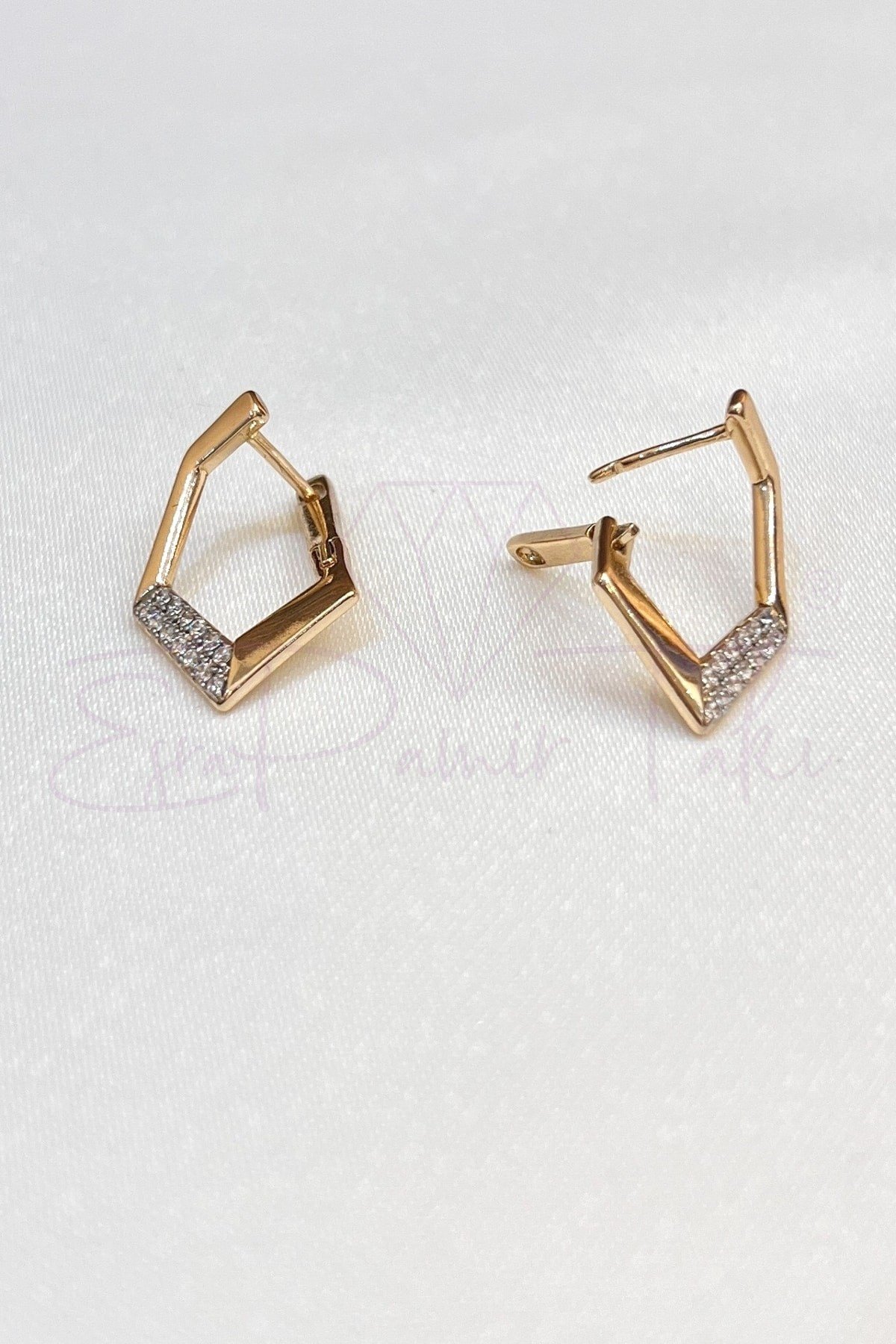 Zirkon Taşlı Rose Gold Renk Küpe
