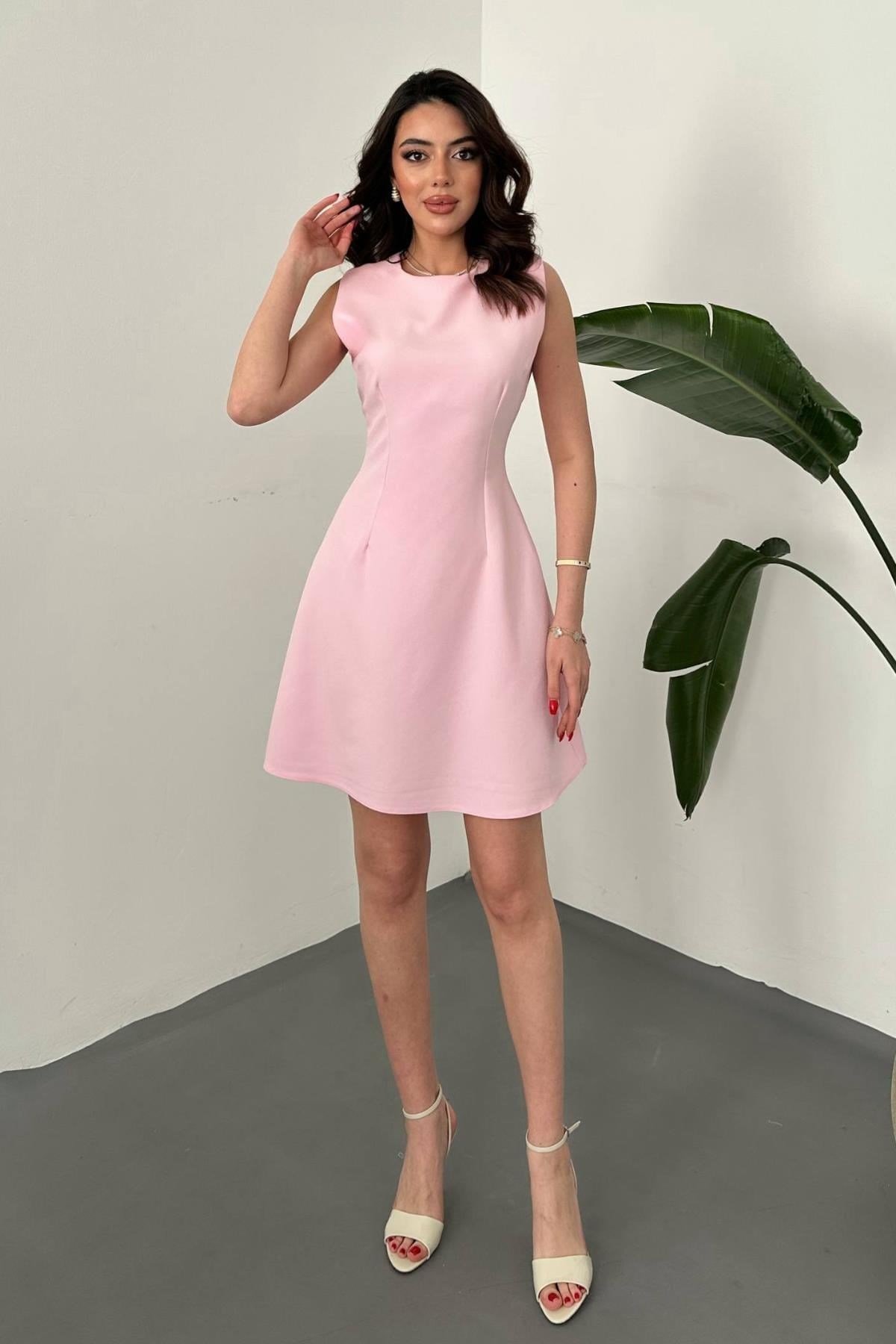 Açık Pembe Kolsuz Kısa Elbise