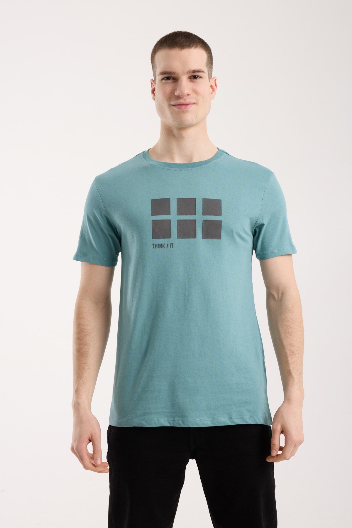 Erkek Minimal Grafik Detaylı Rahat T-Shirt