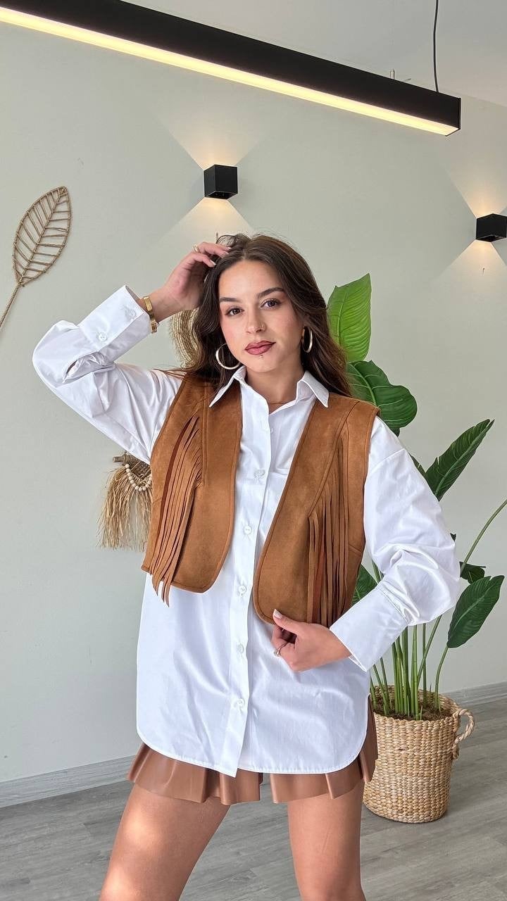 Püskül Detaylı Modern Yelek – Güçlü Ve Özgür Stil-Taba