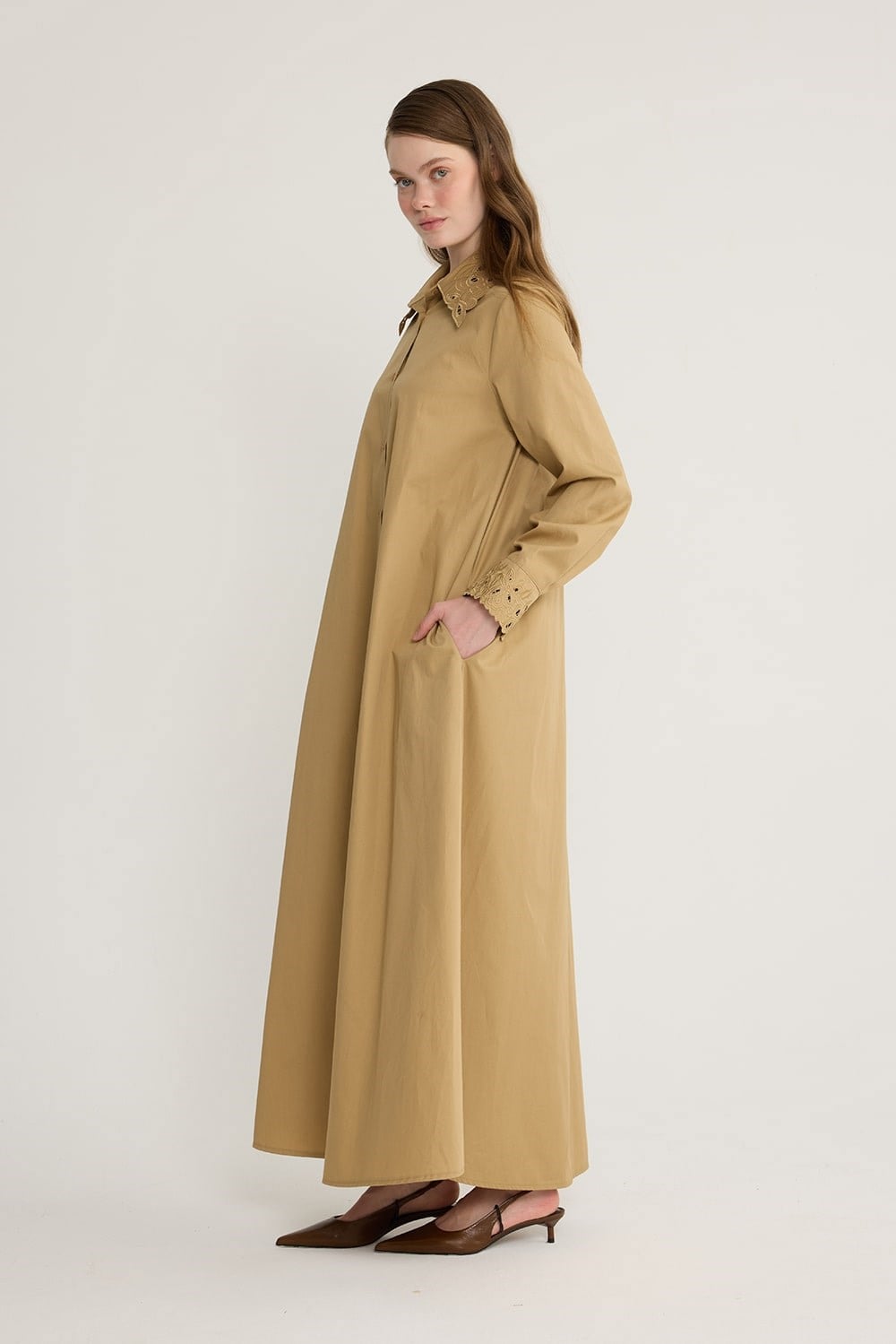 Rosa Nakışlı Elbise Camel