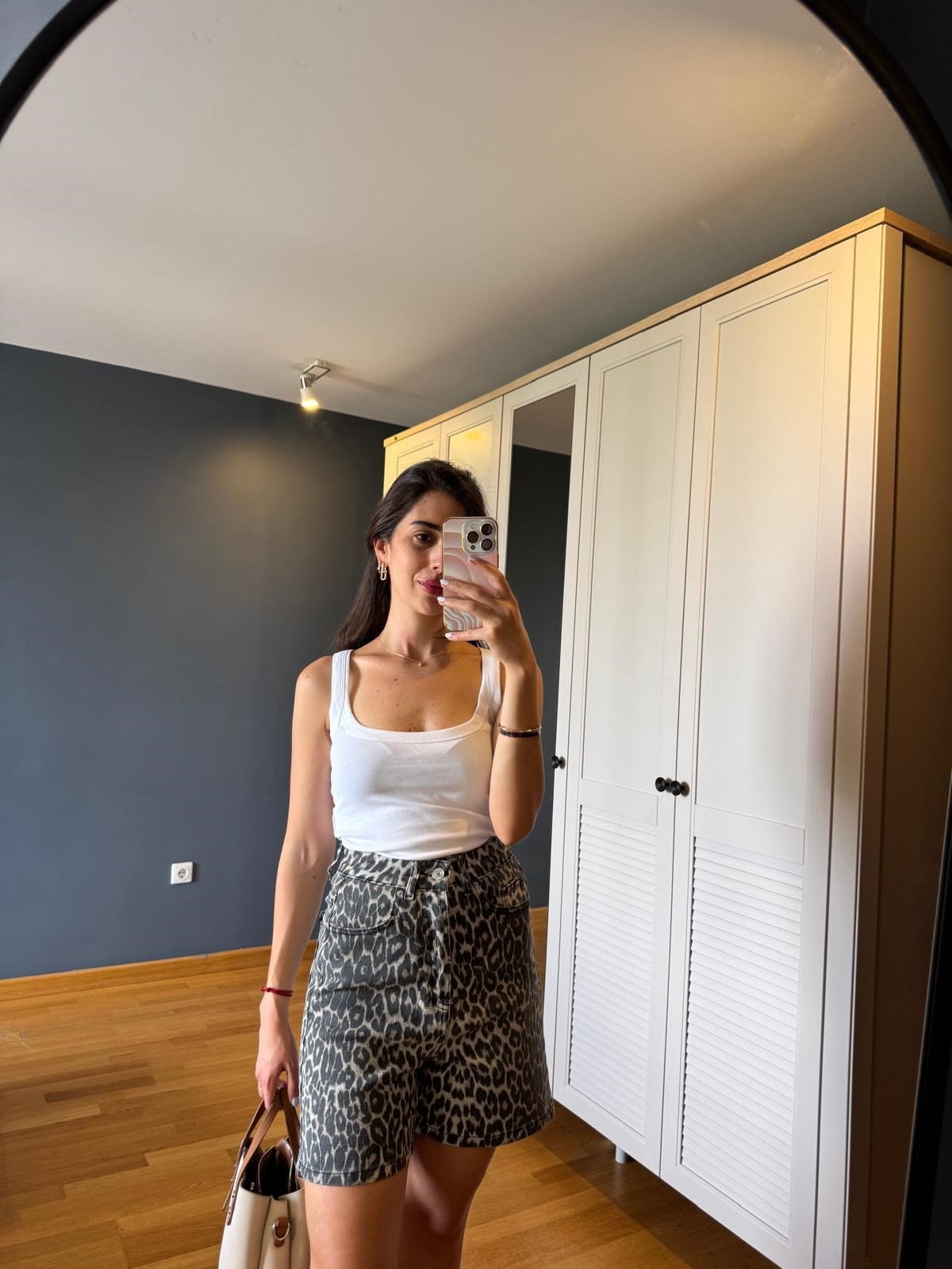 LEOPAR ŞEHİR BOY KOT ŞORT