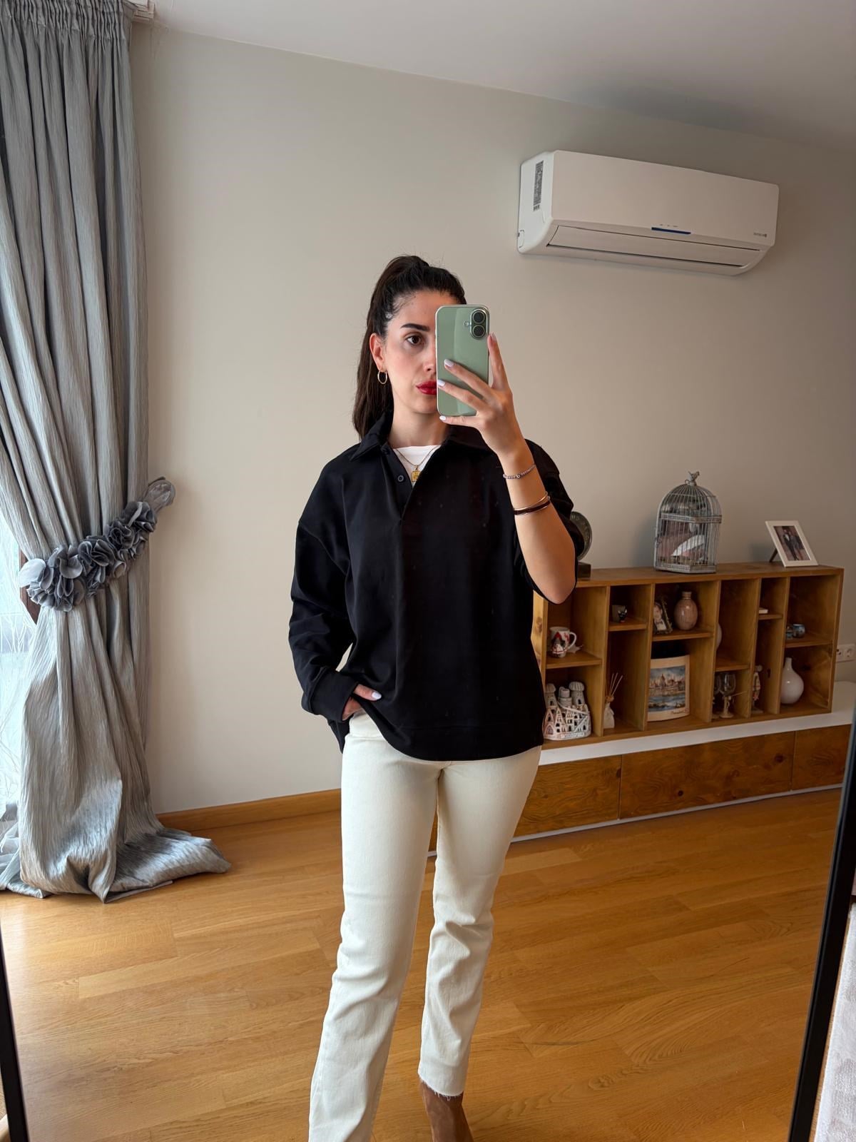 Polo Yakalı Düğmeli Sweatshirt