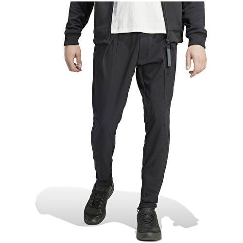 adidas City Escape Erkek Siyah Eşofman Altı (IC3735)