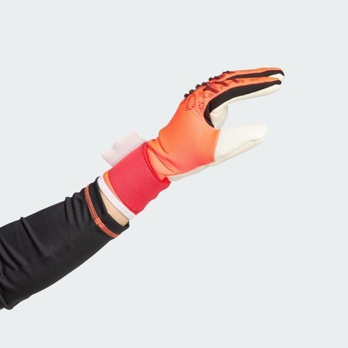 Adidas Performance JH3821 Predator Competition Goalkeeper Gloves