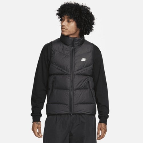Nike FB8193-010 Storm-FIT Windrunner Erkek Şişme Yelek S Kesim Kalıbı ile Siyah Renk