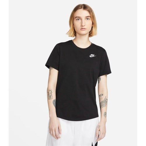 Nike Sportswear Club Essentials Kadın Siyah Yuvarlak Yaka Tişört