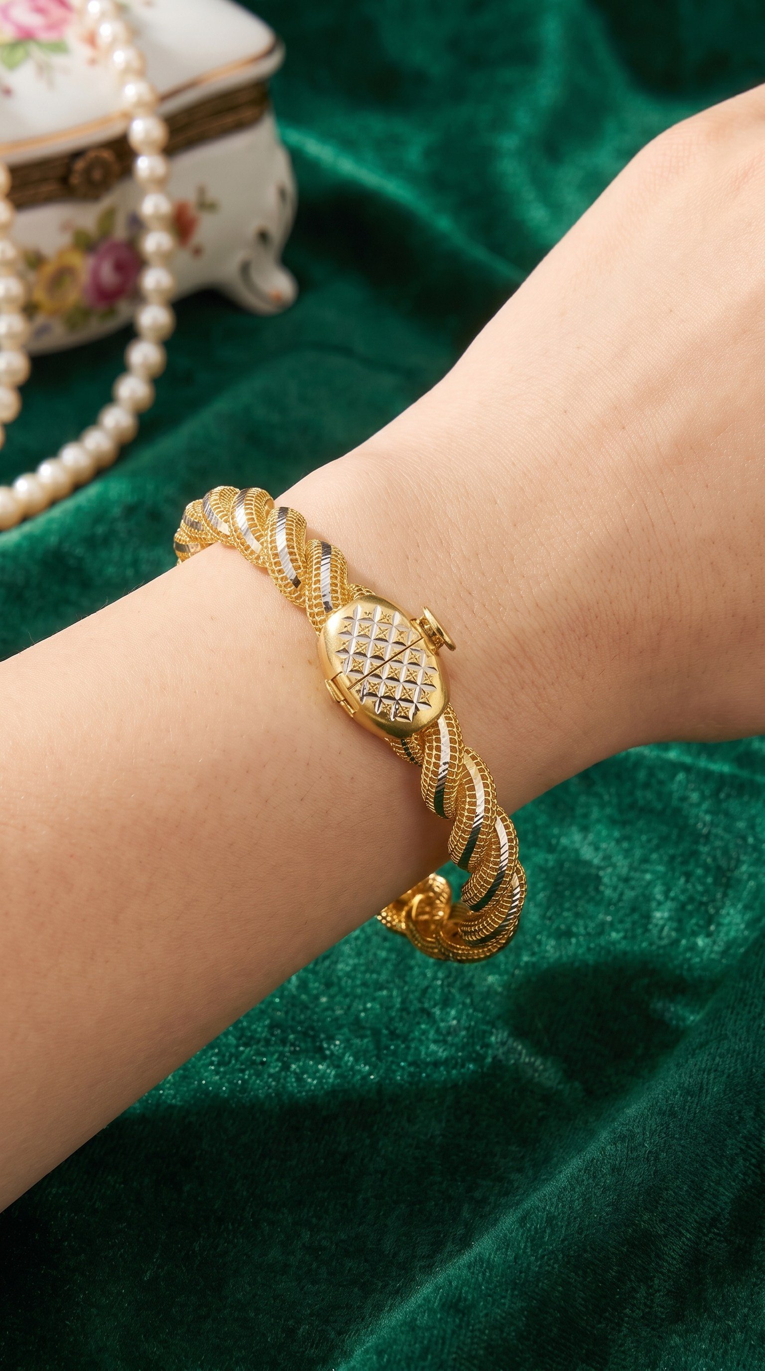 14k-altin-burgu-desenli-kelepce-995-gr-ff-9ee.jpg