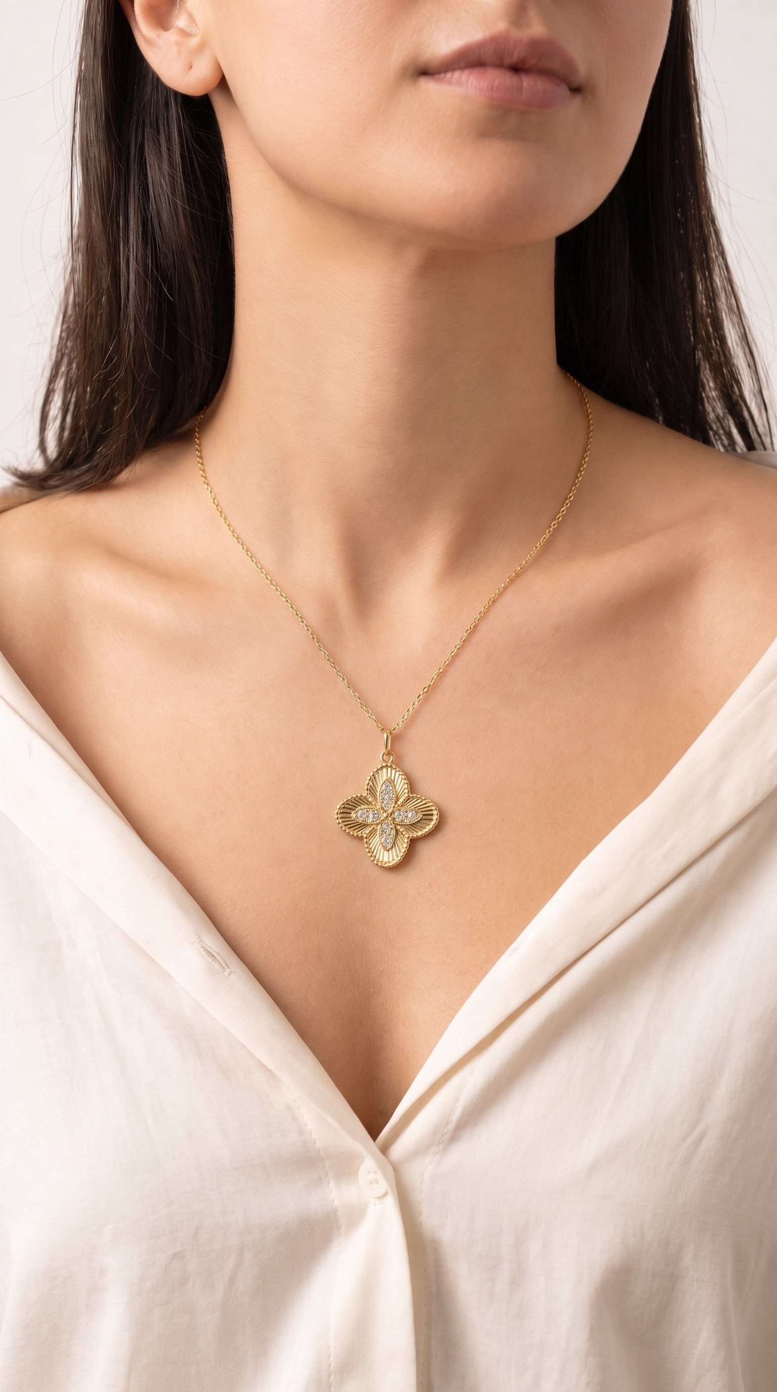14k-altin-yonca-kolye-316-gr-7a834e.jpg