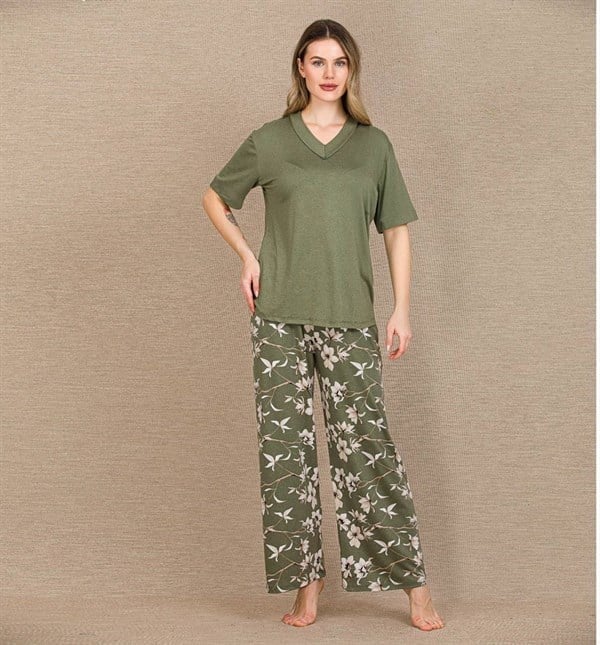 Arias Closet Şık Tasarım Çiçek Desenli Yeşil Kısa Kol Viskon Pijama Takımı