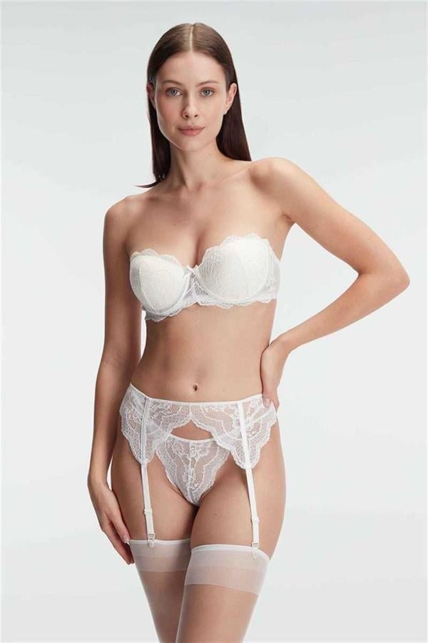 Arias Closet Sütyen, Jartiyer, String ve Çorap Takımı