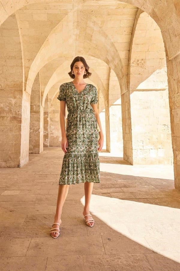 Arias Closet Yaprak Desenli Kısa Kollu Elbise