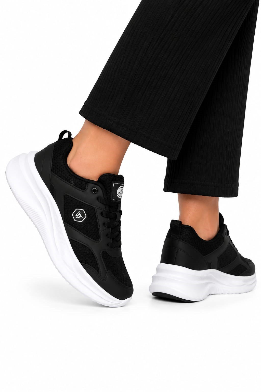 Airfil Faylon Taban Unisex Spor Ayakkabı SİYAH - BEYAZ