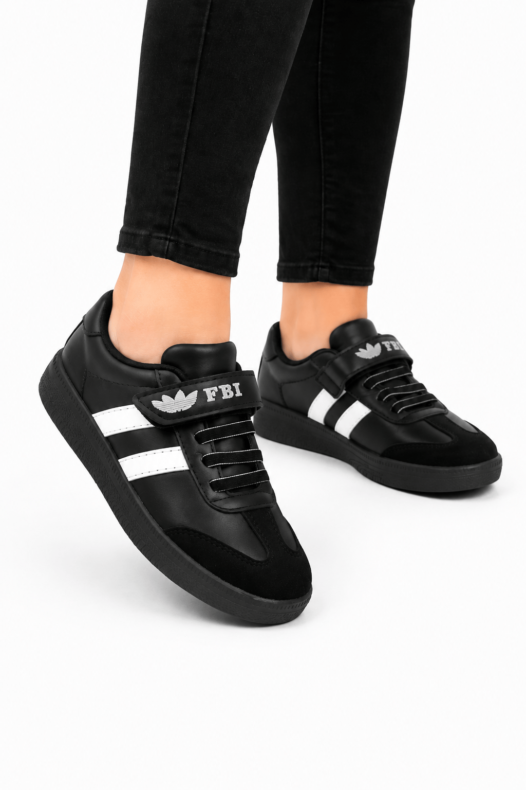 Cırtlı Cilt Çocuk Spor Ayakkabı SİYAH - BEYAZ