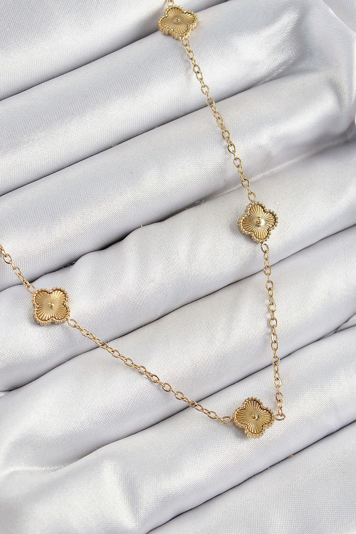® 316L Çelik Yonca Model Gold Renk Kadın Kolye