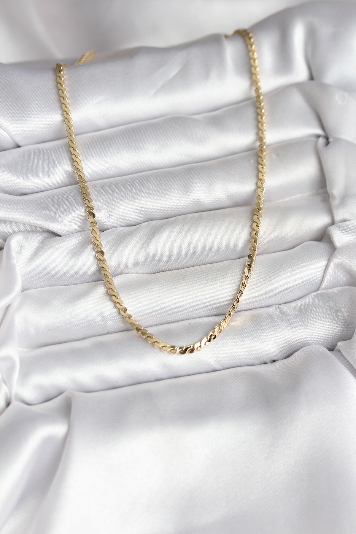 14K Gold Renk Kaplama Ezme Yılan Zincir Model CM Kadın Kolye
