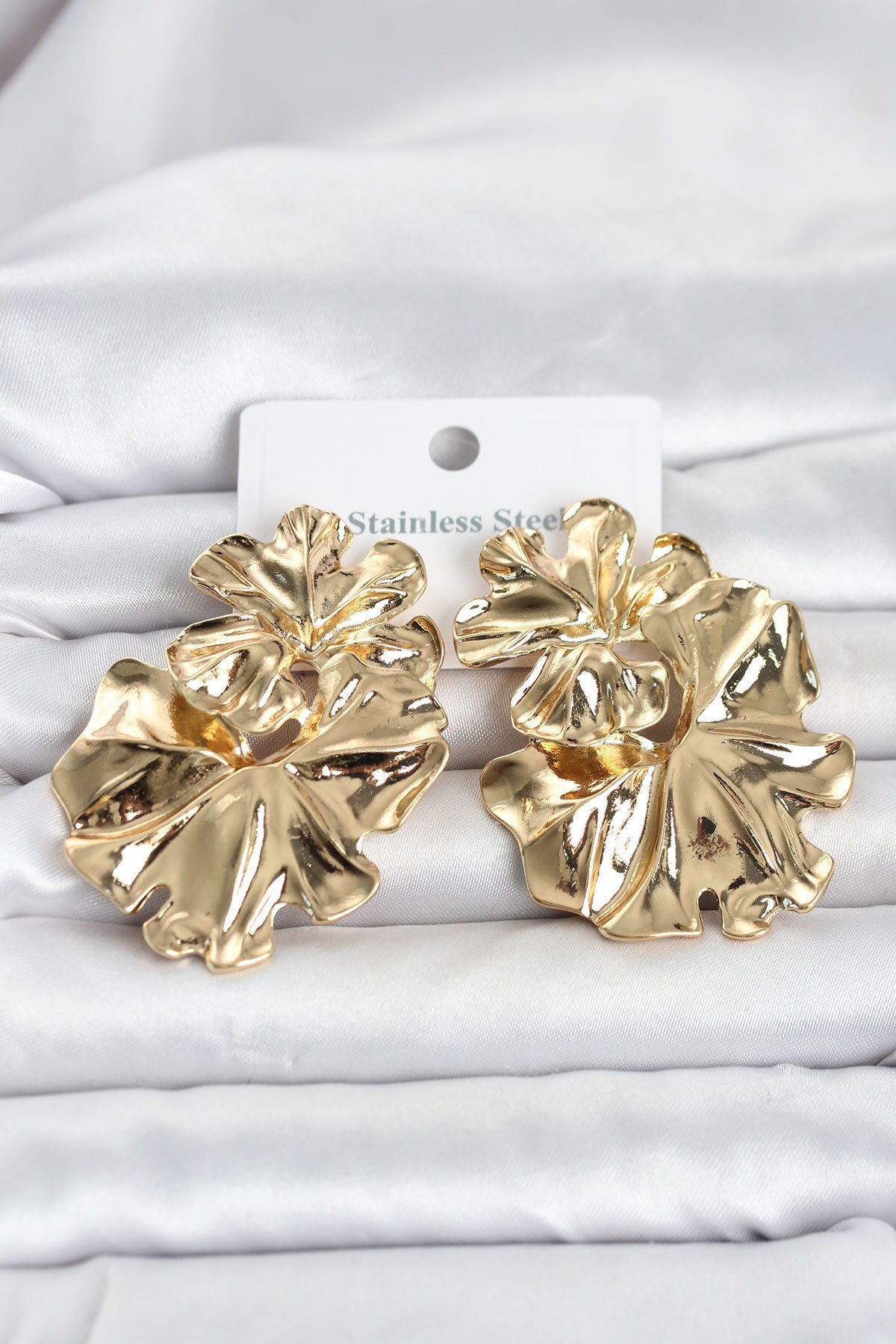 316L Çelik Gold Renk Lotus Model Kadın Küpe