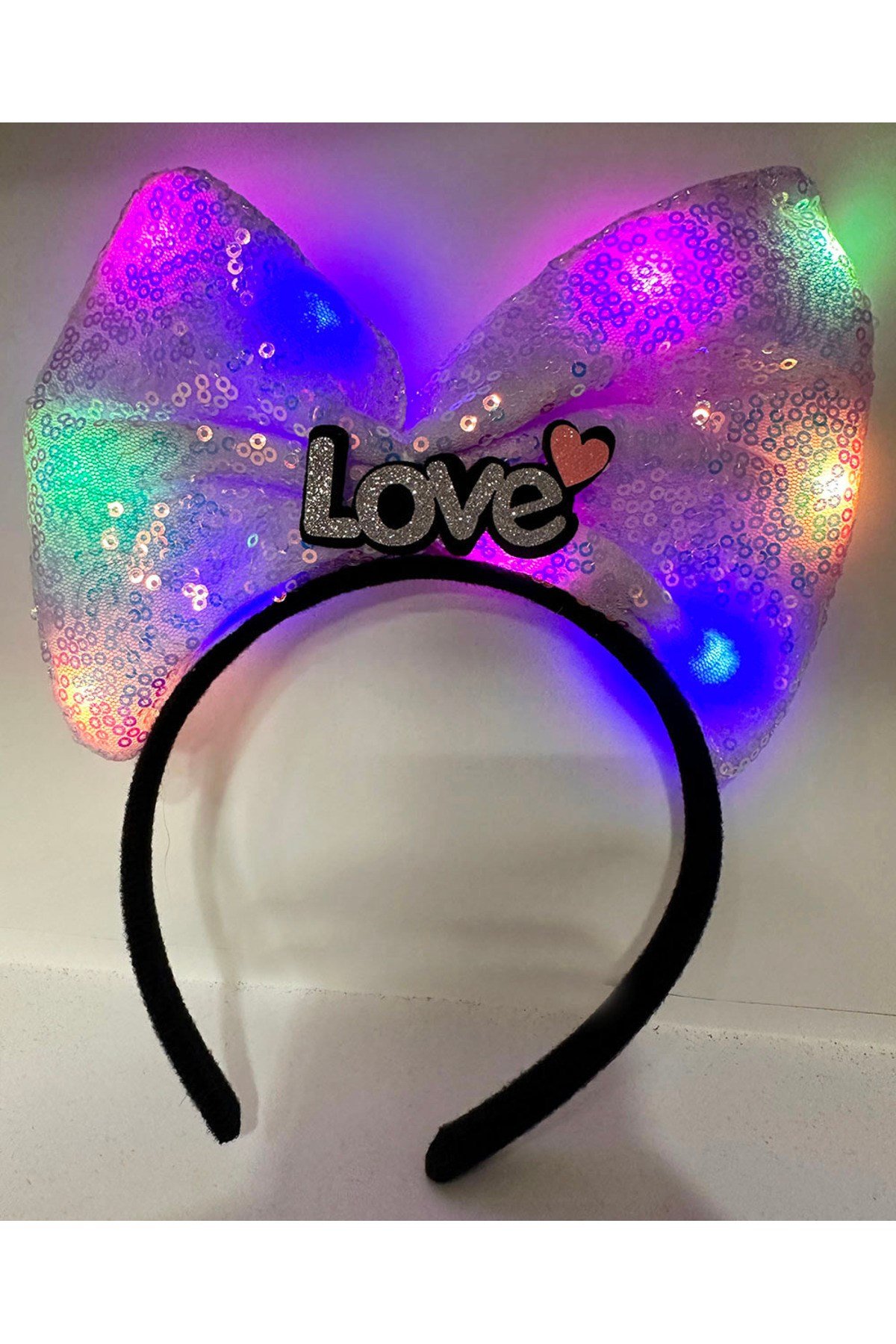 Led Işıklı 3 Farklı Fonksiyonda Yanan Gümüş Love Yazılı Lila Fiyonk Taç 20X17 cm