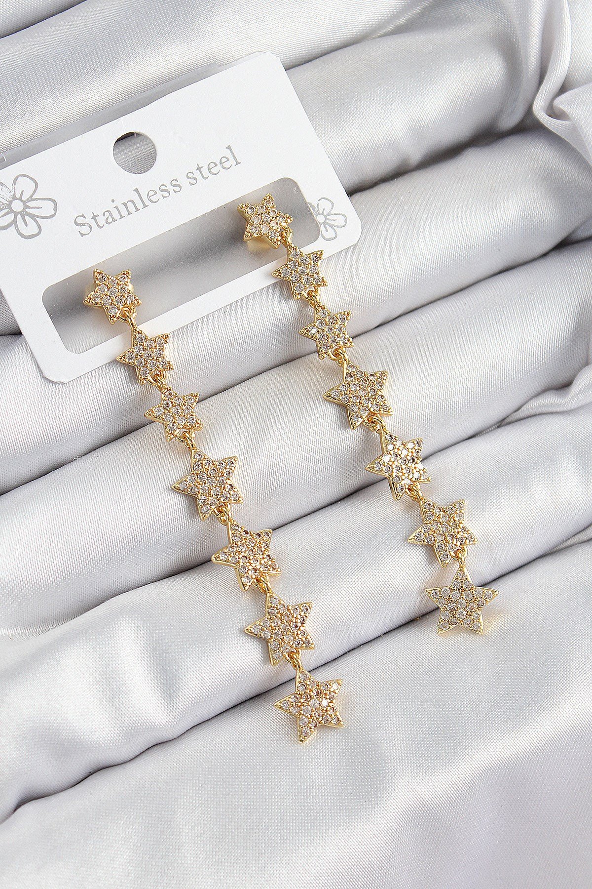 Pirinç Zirkon Taşlı Sallantılı Yıldız Model Gold Renk Kadın Küpe