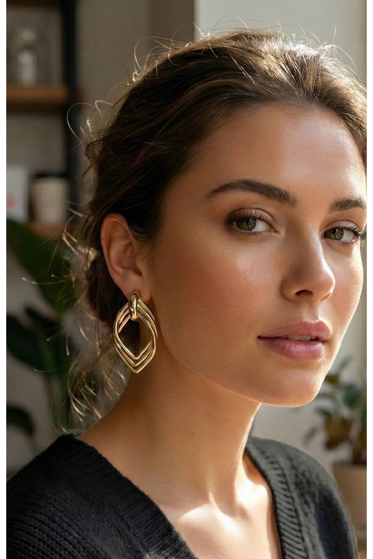 Vintage Gold Renk Pirinç Kadın Küpe