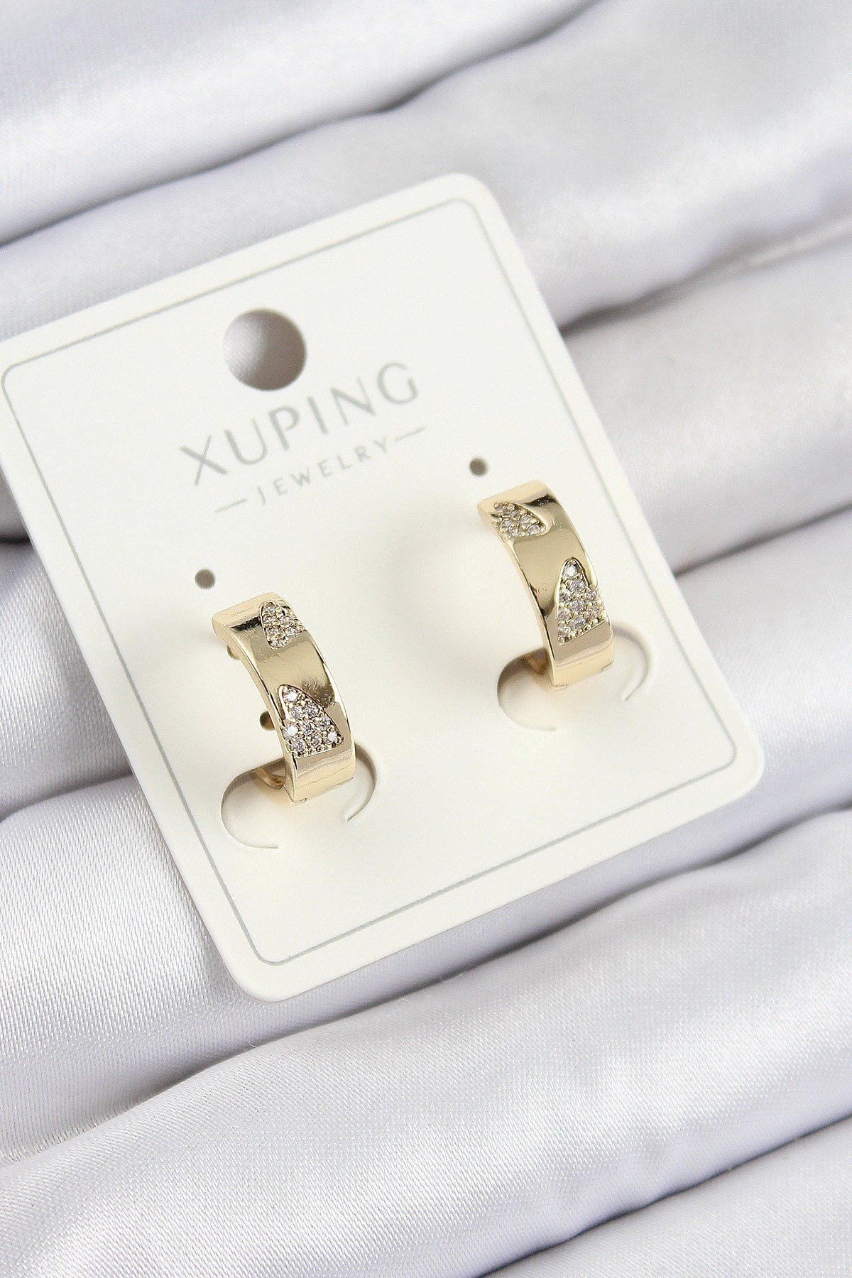 Xuping Zirkon Taşlı Desenli Halka Model Gold Renk Kadın Küpe
