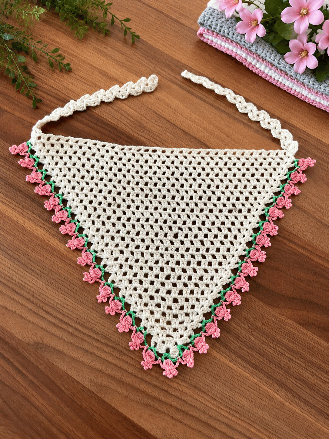 Bahar Çiçeği El Örgüsü Bandana