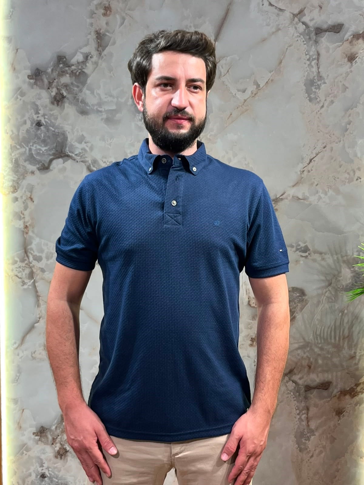 ERKEK DOKULU POLO YAKA TİŞÖRT SLİM FİT KISA KOLLU LACİVERT