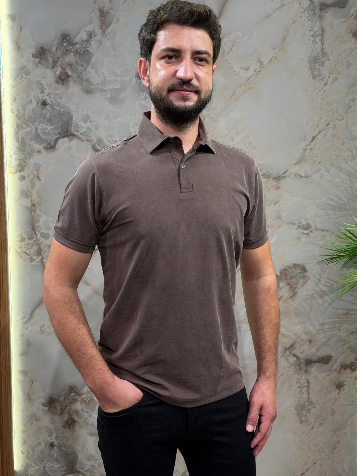 ERKEK KAHVERENGİ SOLUK EFEKTLİ POLO YAKA TİŞÖRT