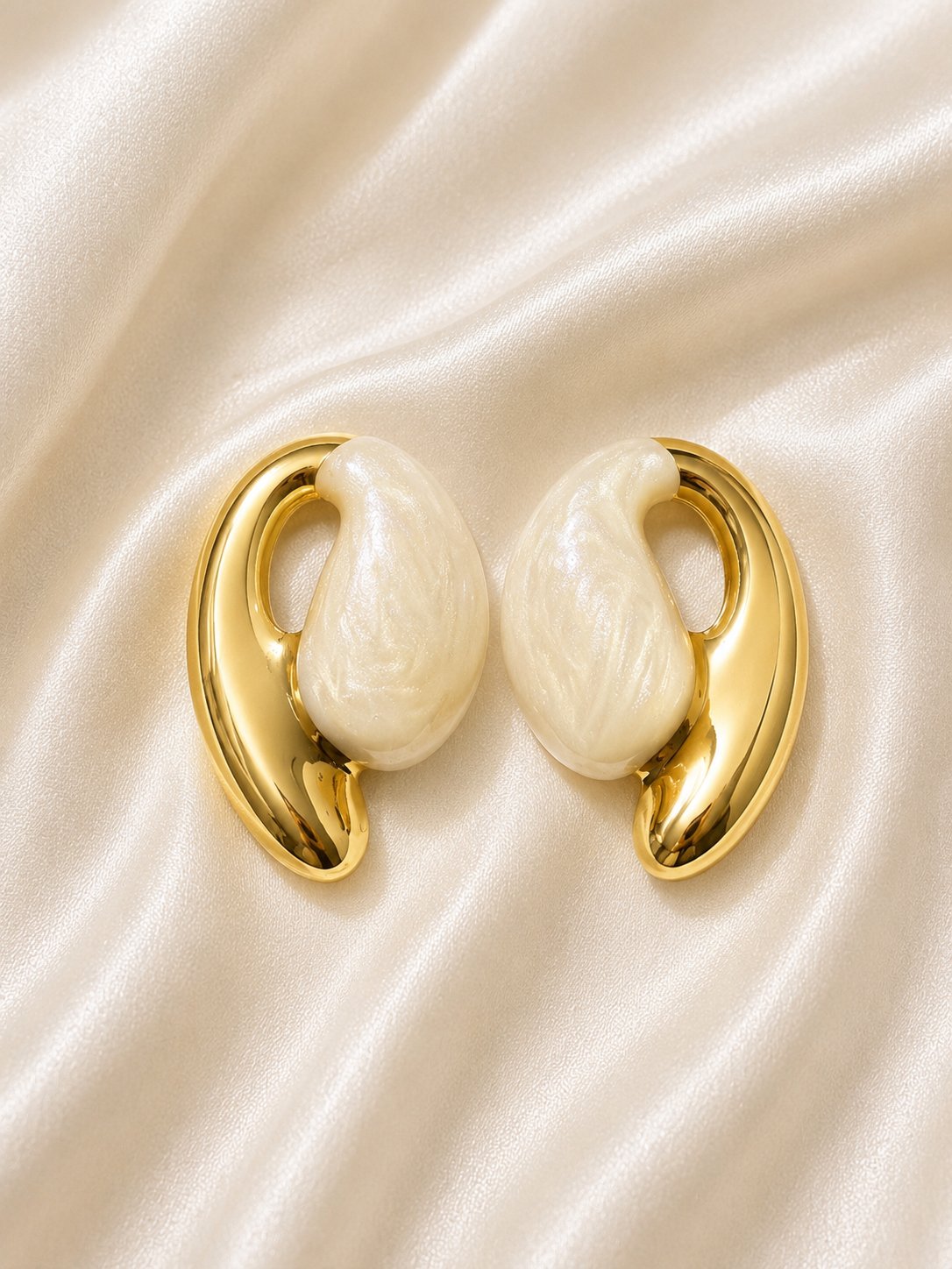 Platin Küpe