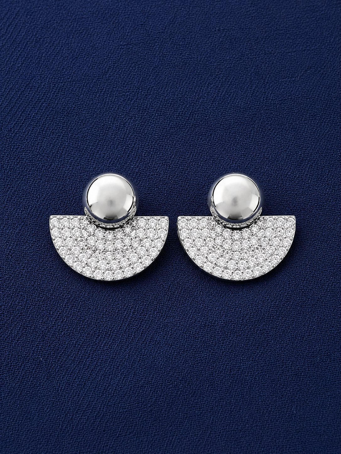Platin Küpe