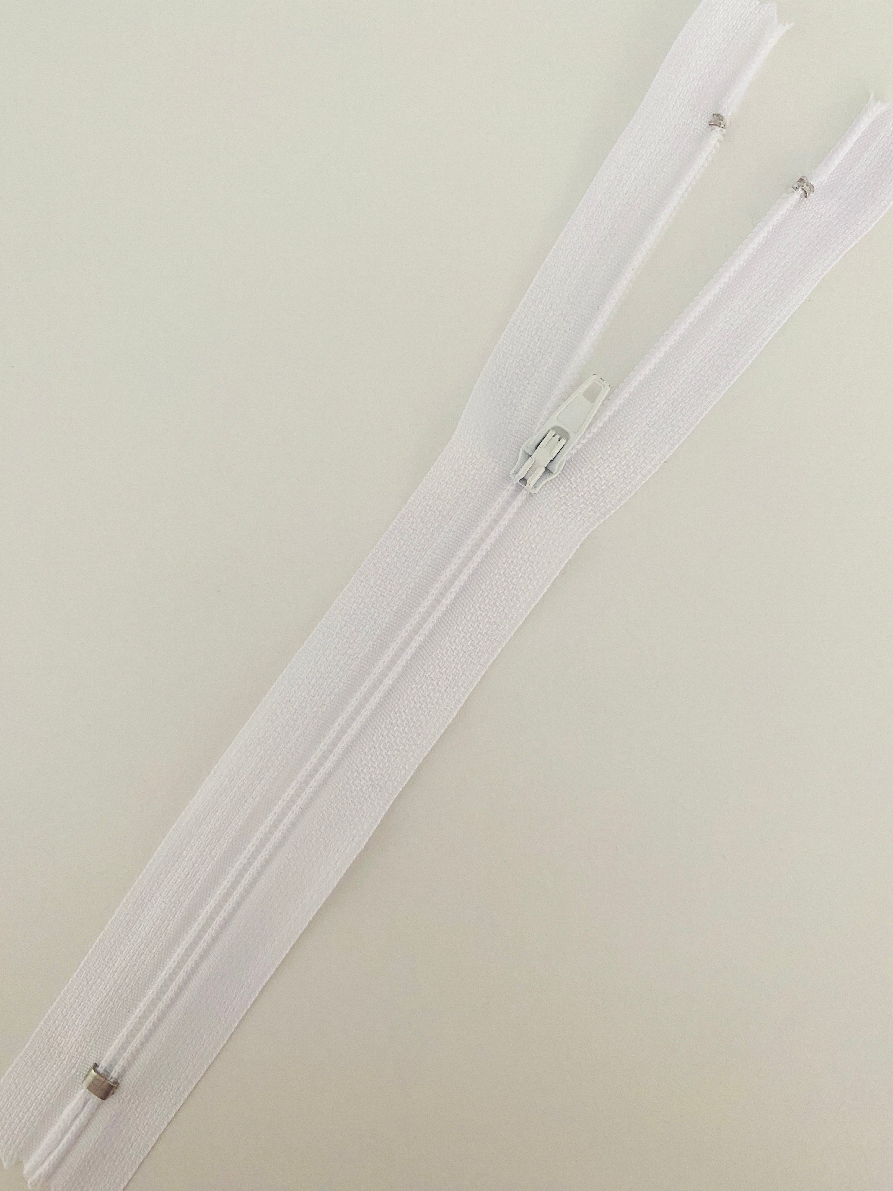 18 Cm Klasik Beyaz Renk Fermuar
