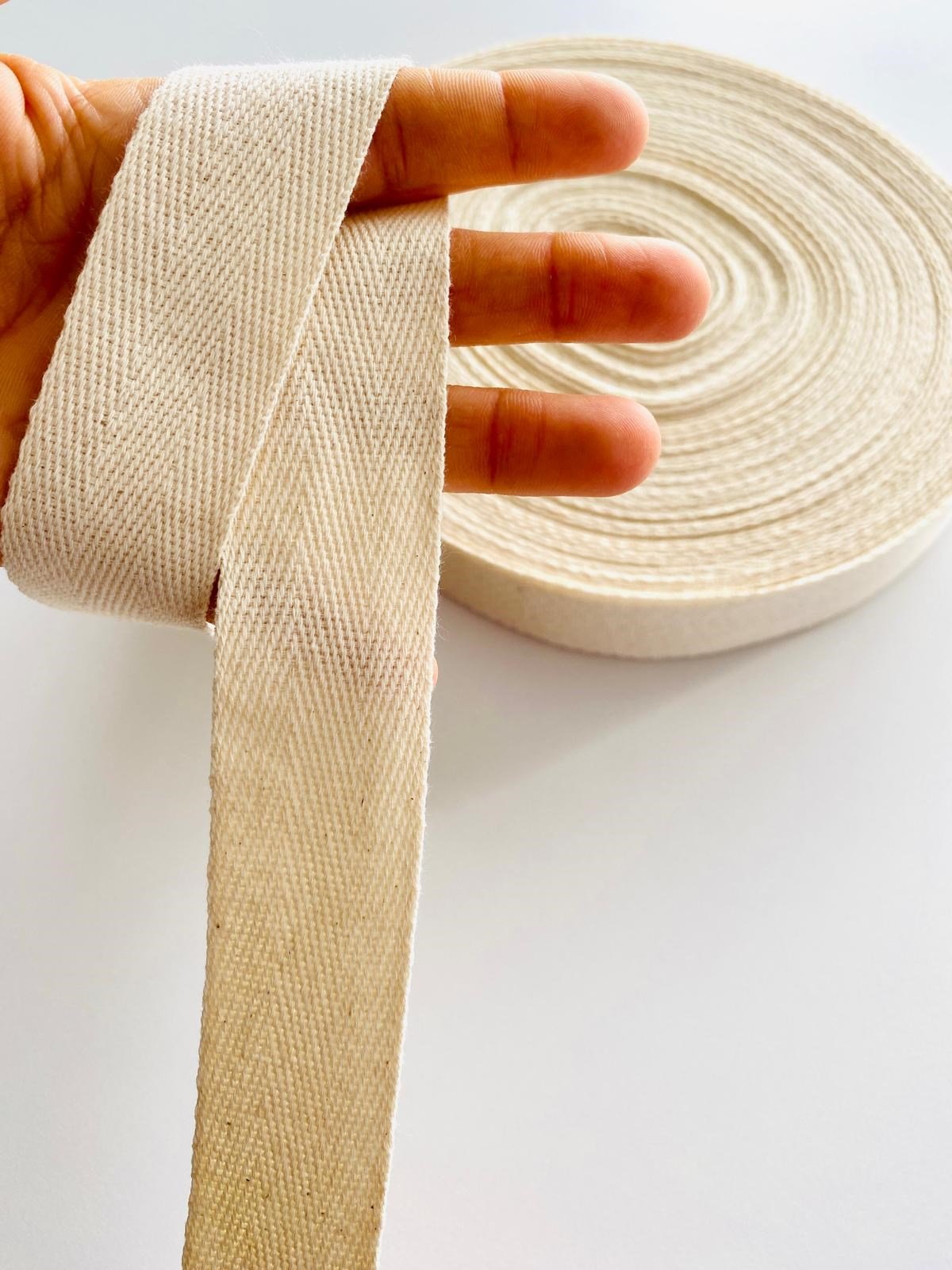 5 Metre Eni 3 Cm Ekru Pamuklu Balıksırtı Biye