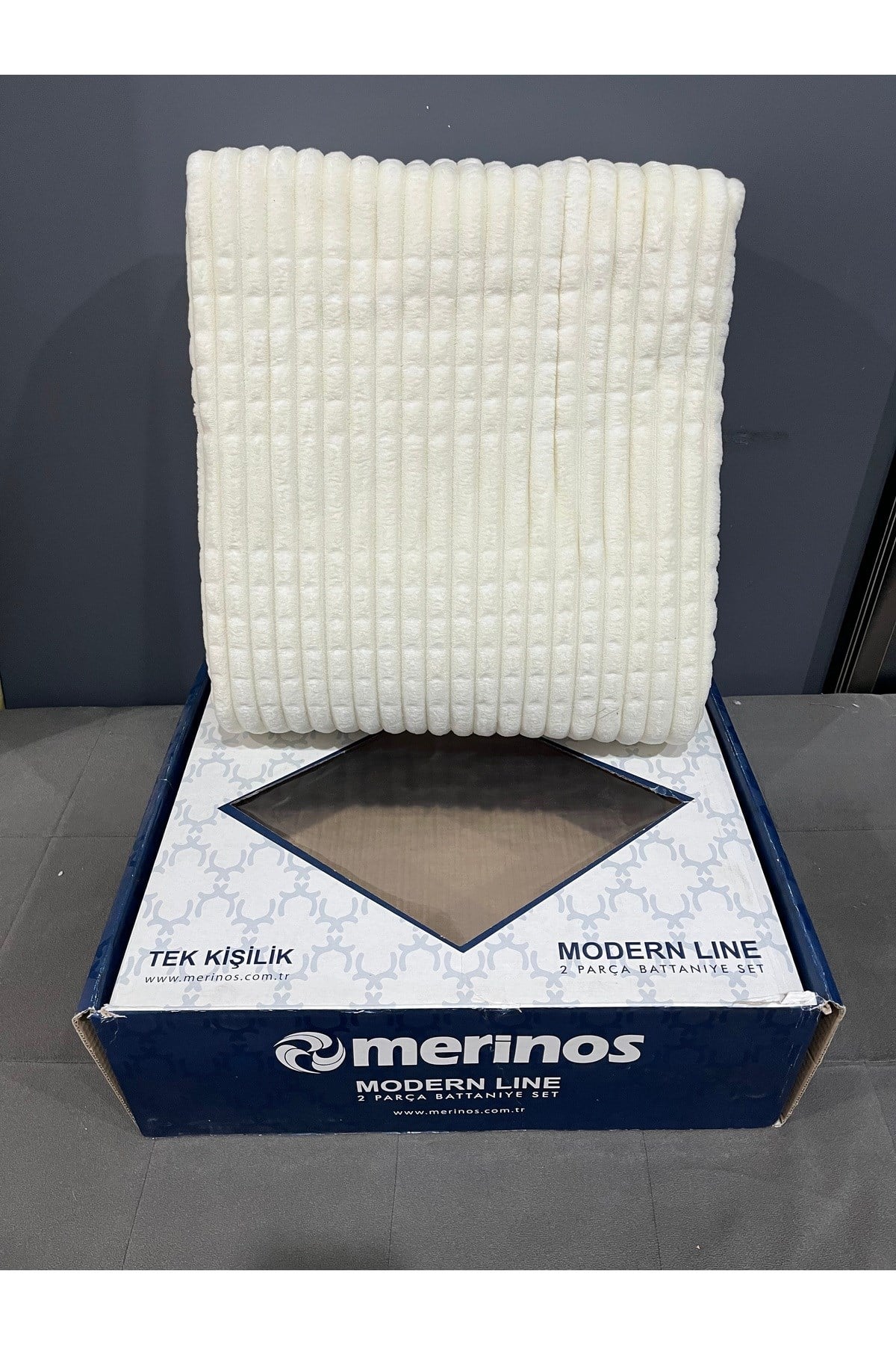 MERİNOS MODERNLİNE TEK KİŞİLİK YATAK ÖRTÜSÜ