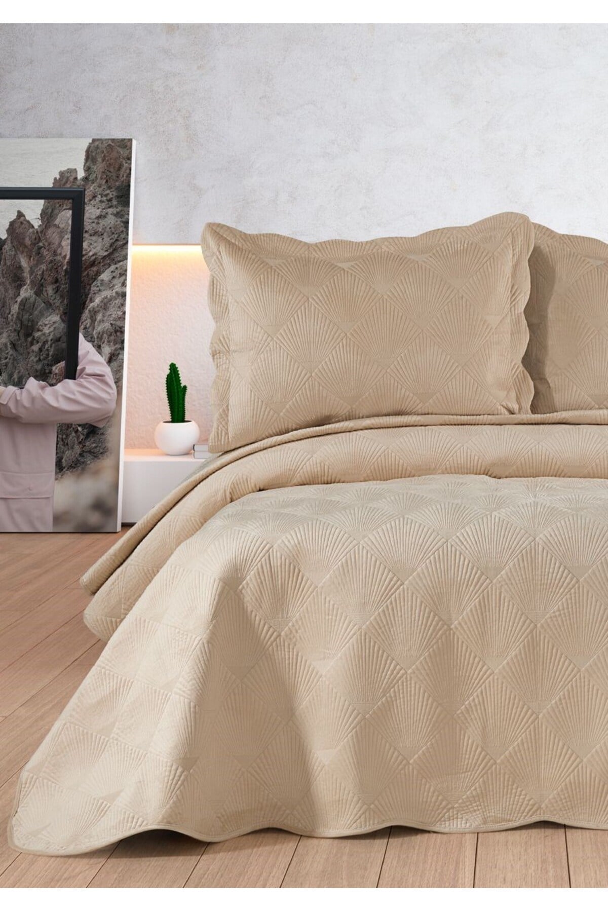 Nakışlı Kadife Çift Kişilik 3 Parça Yatak Örtüsü Seti - 250x260 cm - Pvc Çantalı - %100 Pamuk
