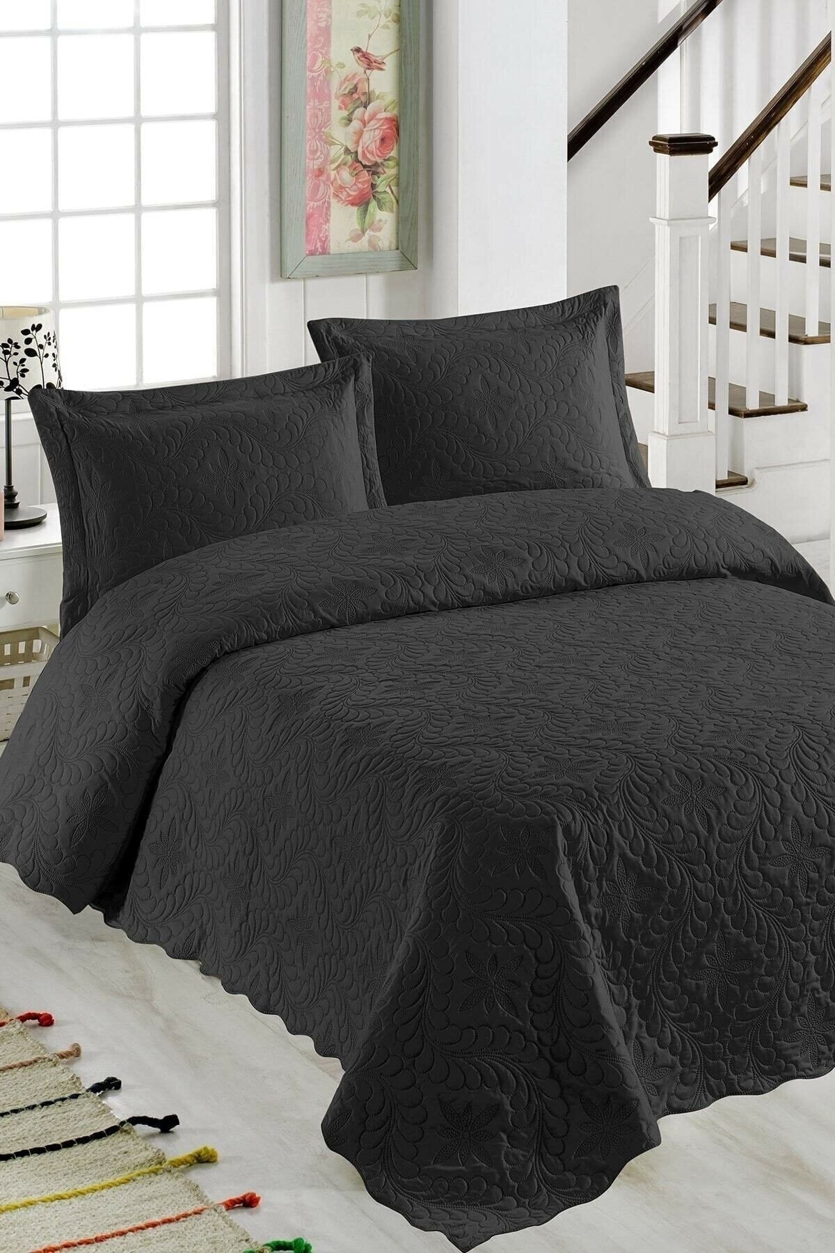 Örtüm Siyah Çift Kişilik Microfiber Kapitone Yatak Örtüsü
